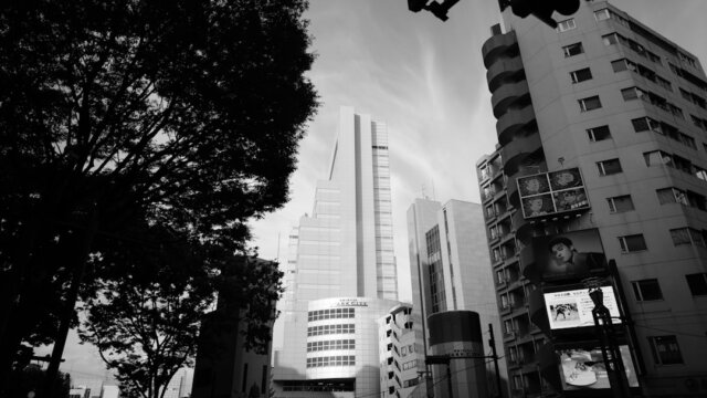 【週末まとめ】3月27〜28日の経済ニュース｜利上げの判断基準・暫定予算・IPO不正対策